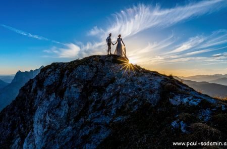 hochzeits fotoshooting bei sonnenaufgang im gesaeuse sodamin paul 21