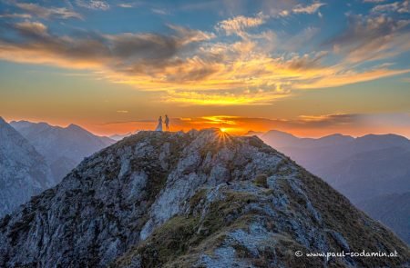 hochzeits fotoshooting bei sonnenaufgang im gesaeuse sodamin paul 24