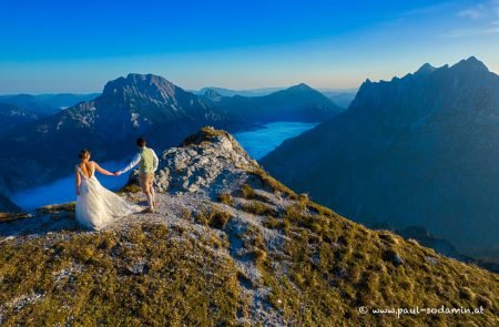 hochzeits fotoshooting bei sonnenaufgang im gesaeuse sodamin paul 29